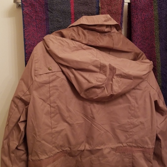 Jacket - Picture 3 of 4